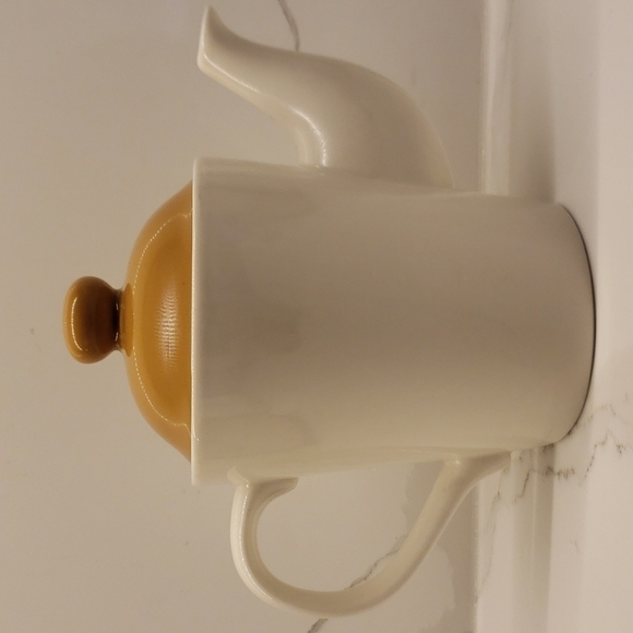 𝅺vintage Tim Horton's Coffee Tea Pot White Brown lid 5"h x 9"w - Picture 5 of 11